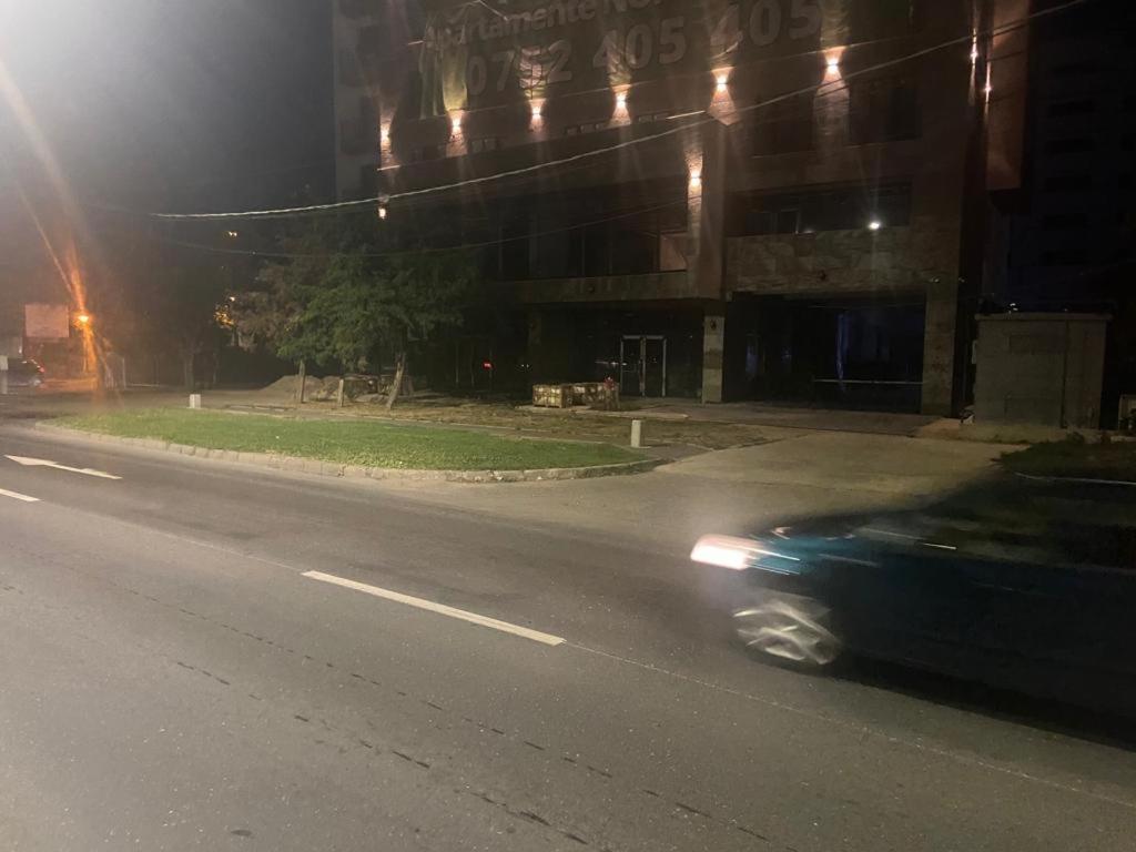In Apart Hotel Bükreş Dış mekan fotoğraf