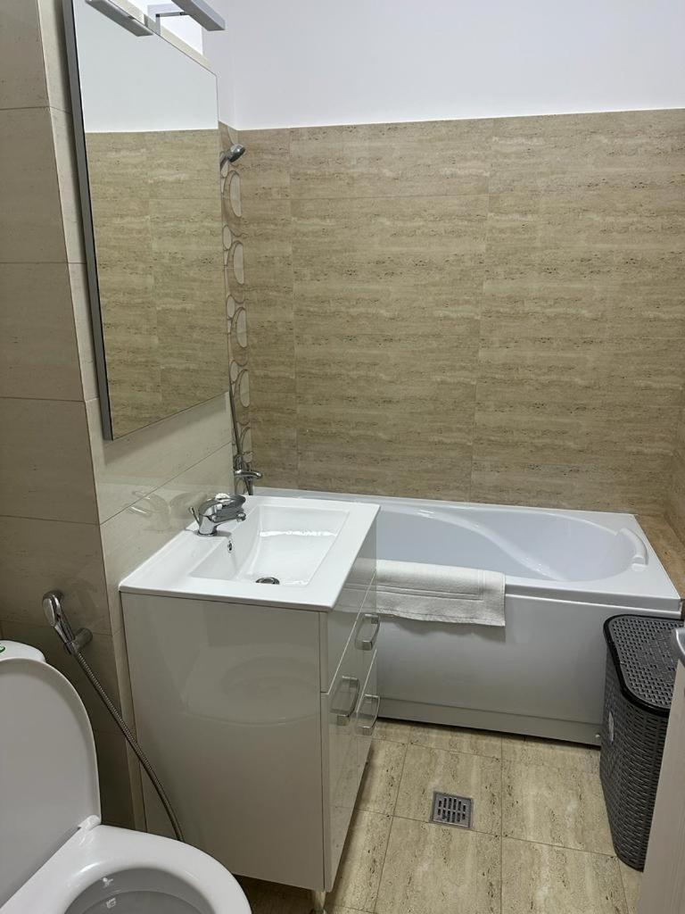 In Apart Hotel Bükreş Dış mekan fotoğraf